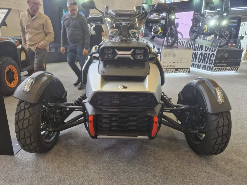 Can-Am Brp Canyon (2025 - 26) (3)