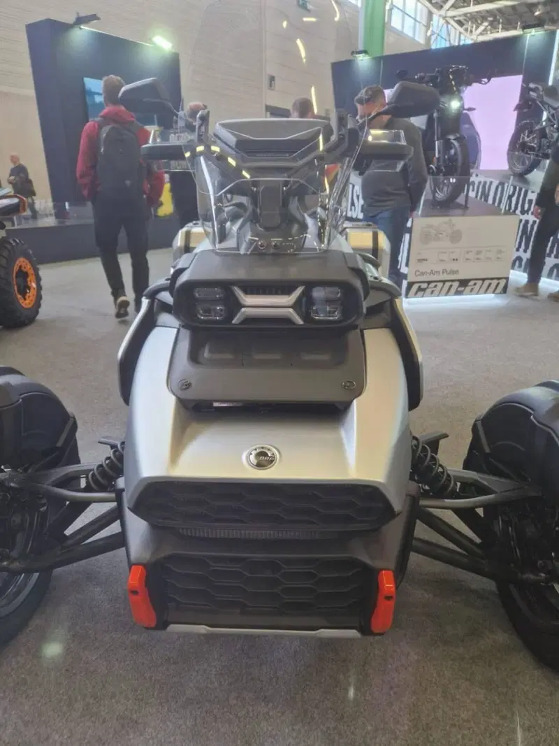 Can-Am Brp Canyon (2025 - 26) (4)