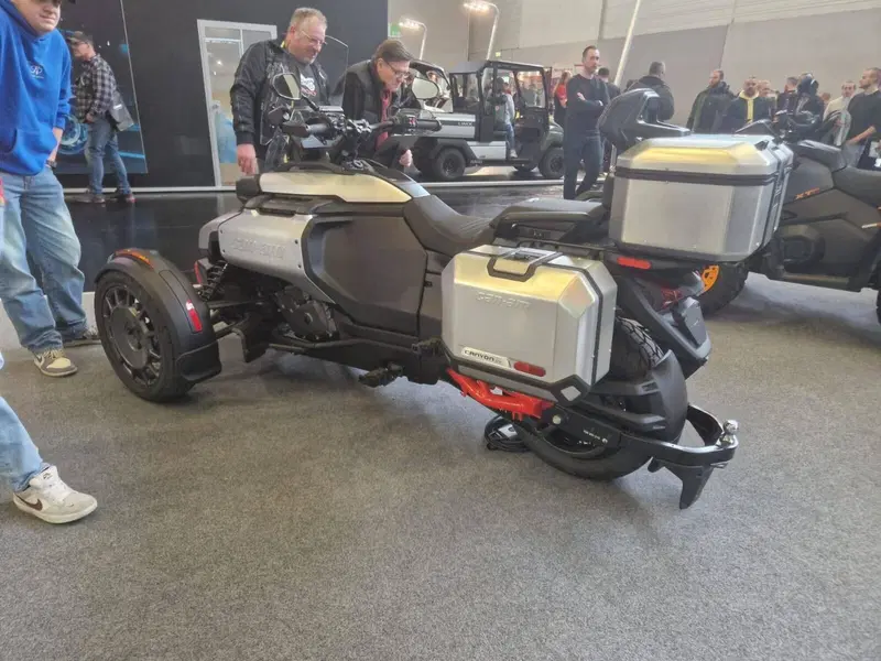 Can-Am Brp Canyon (2025 - 26) (6)