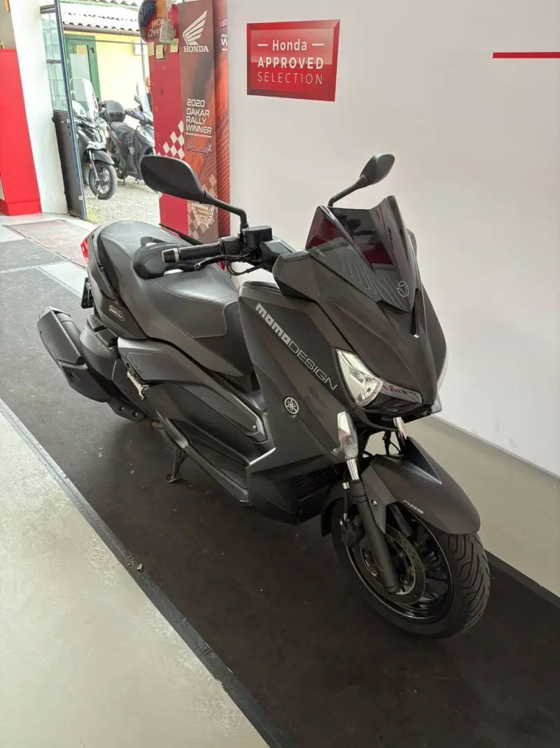 Yamaha X-Max 400 Momodesign ABS (2014 - 16) (2)