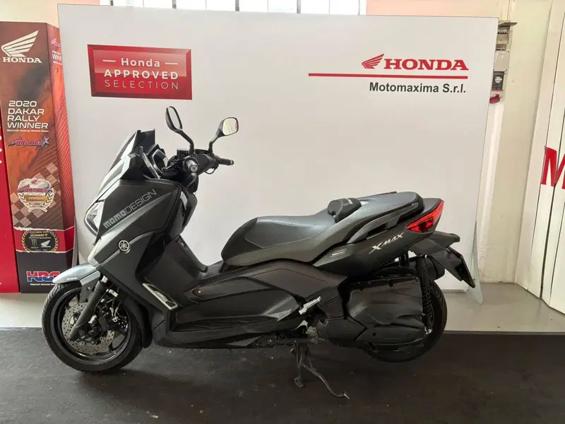 Yamaha X-Max 400 Momodesign ABS (2014 - 16) (3)