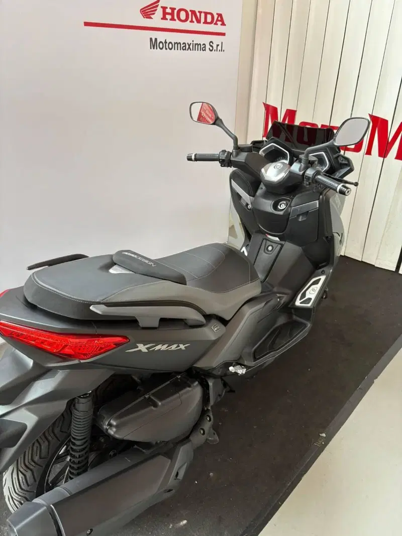 Yamaha X-Max 400 Momodesign ABS (2014 - 16) (4)