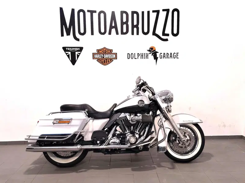 Harley-Davidson 1584 Road King Classic (2007 - 11) - FLHRCI