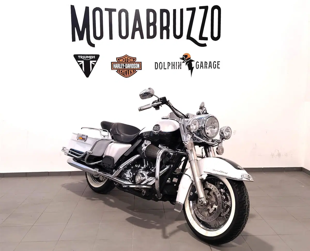 Harley-Davidson 1584 Road King Classic (2007 - 11) - FLHRCI (5)