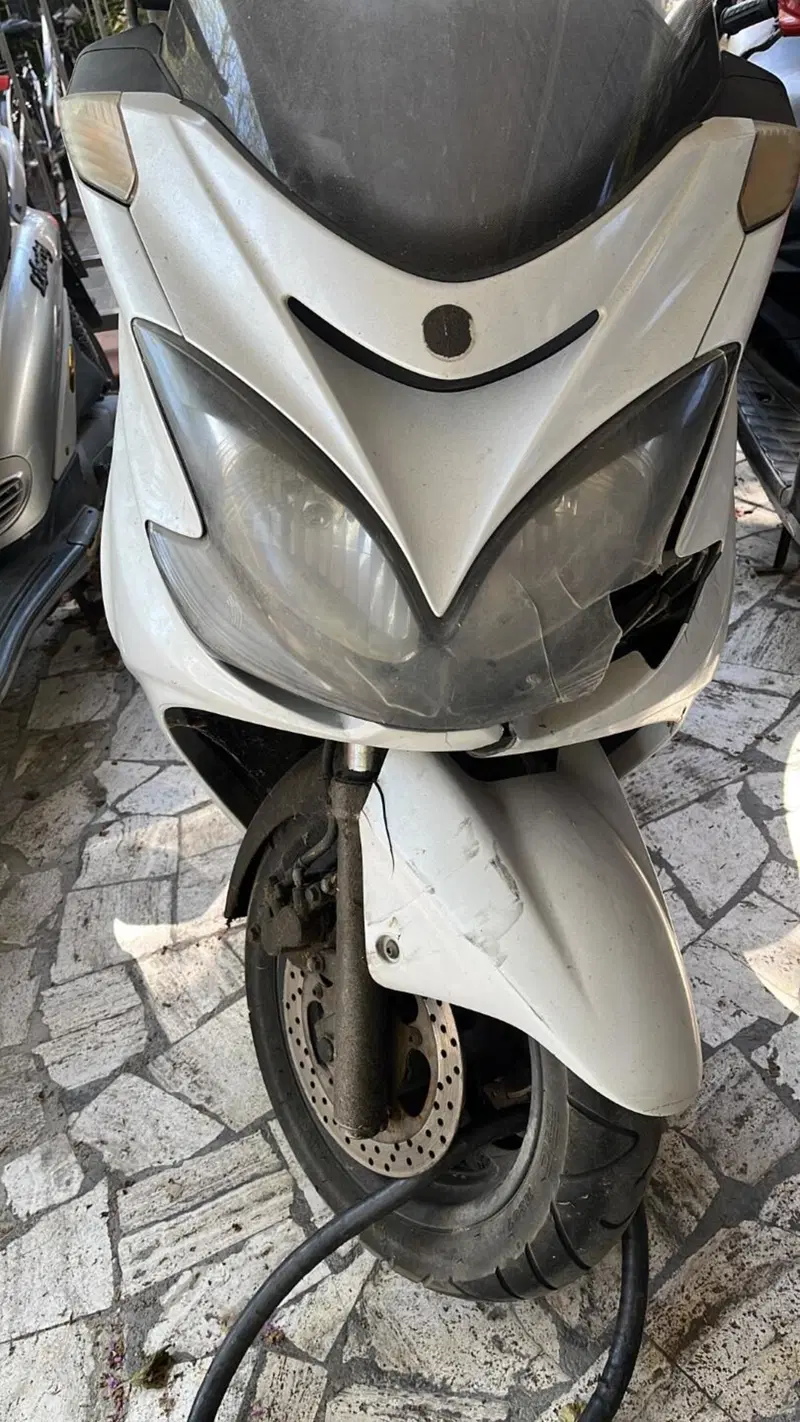 Yamaha Majesty 400 (2009 - 14) (3)
