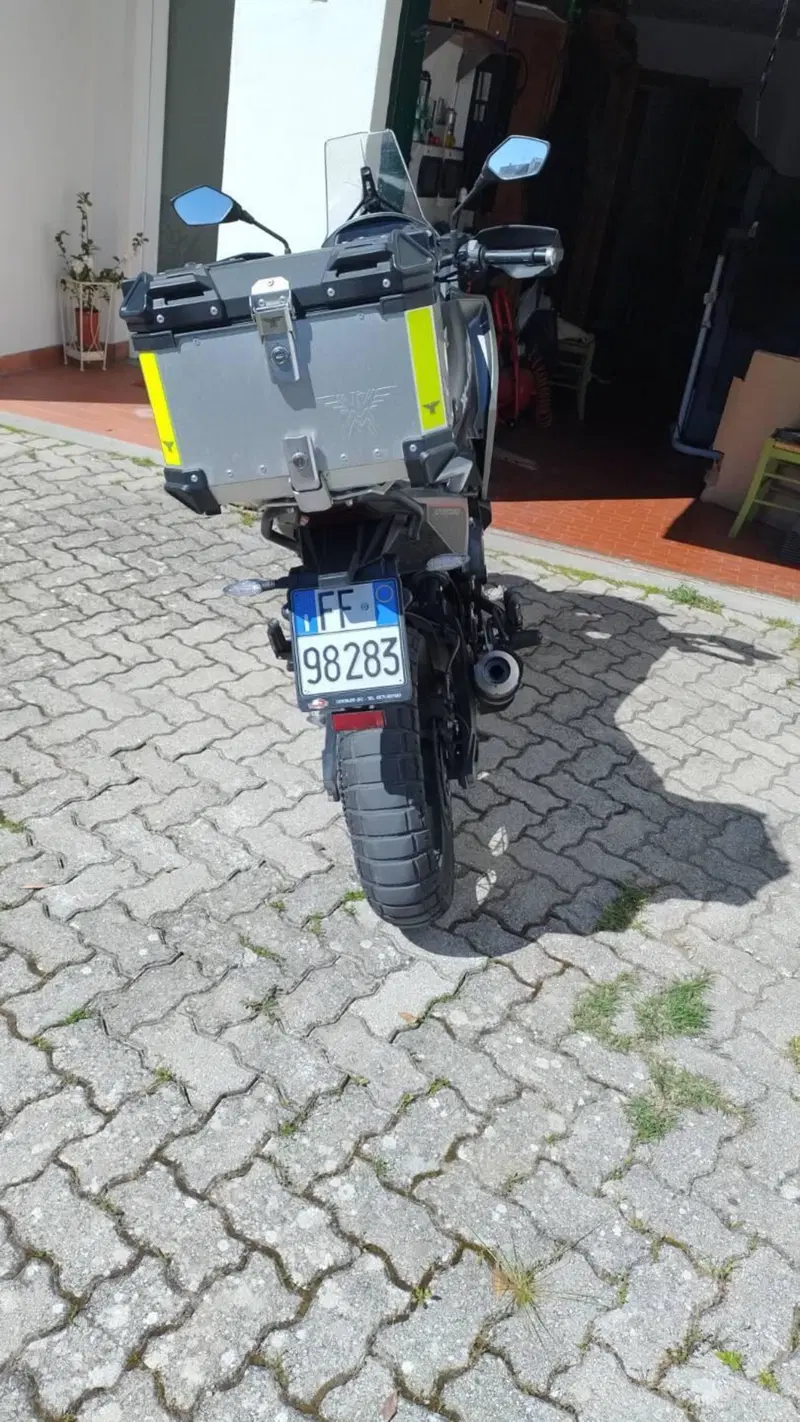 Moto Morini X-Cape 650 (2021 - 26) (3)