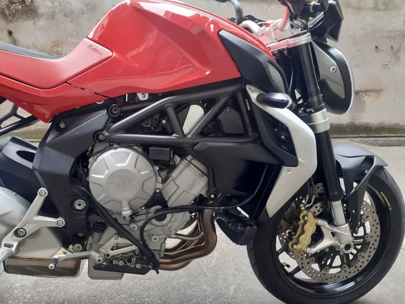 MV Agusta Brutale 675 (2011 - 15) (3)