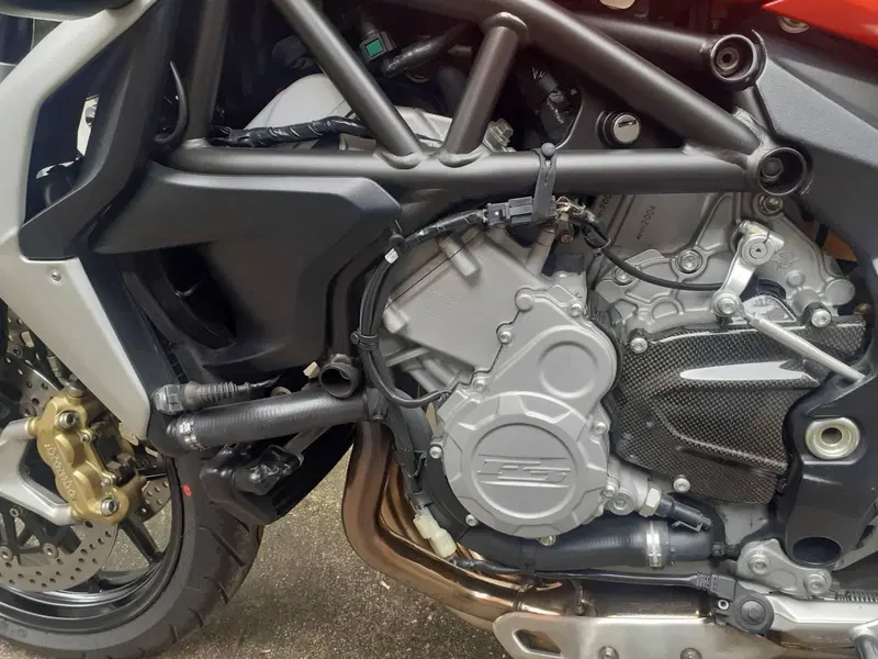 MV Agusta Brutale 675 (2011 - 15) (6)