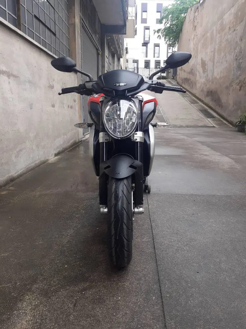 MV Agusta Brutale 675 (2011 - 15) (7)