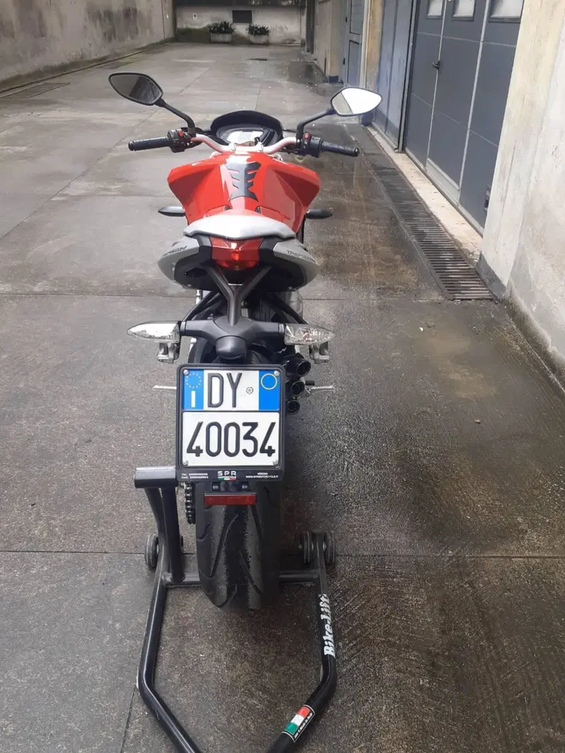 MV Agusta Brutale 675 (2011 - 15) (9)
