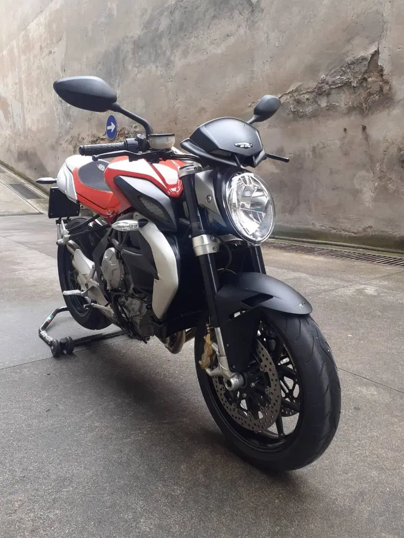 MV Agusta Brutale 675 (2011 - 15) (10)