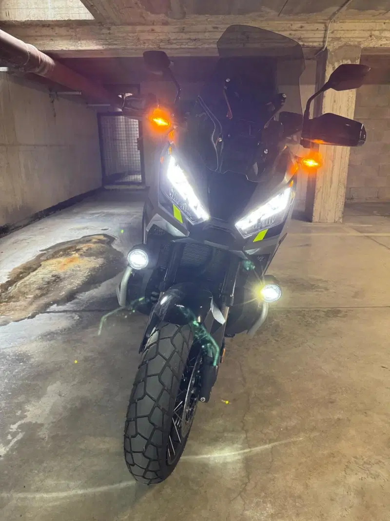 Honda X-ADV 750 DCT Gravel (2021 - 24) (2)