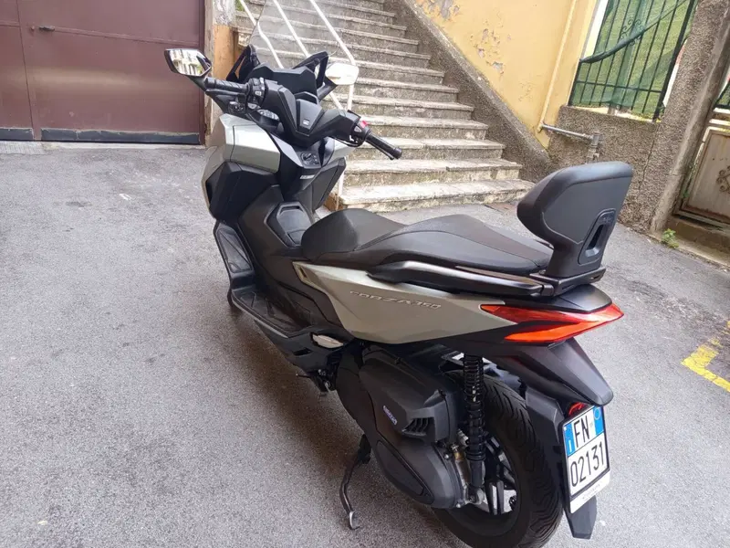 Honda Forza 350 Deluxe (2022 - 24) (2)