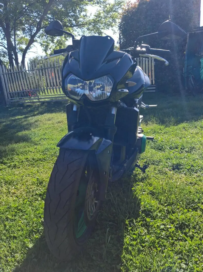 Kawasaki Z 750 (2003 - 06) (2)