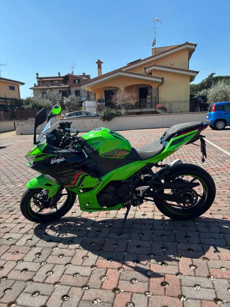 Kawasaki Ninja 400 (2023)