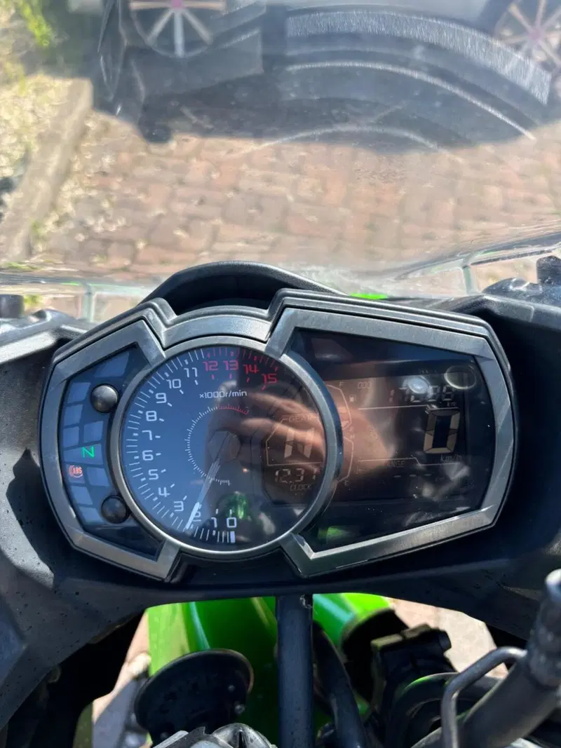 Kawasaki Ninja 400 (2023) (4)