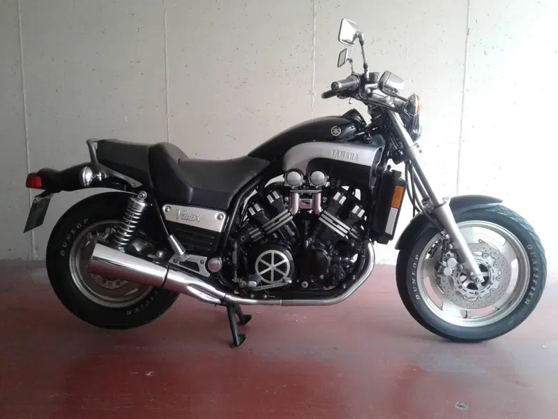 Yamaha V-Max 1200 (13)