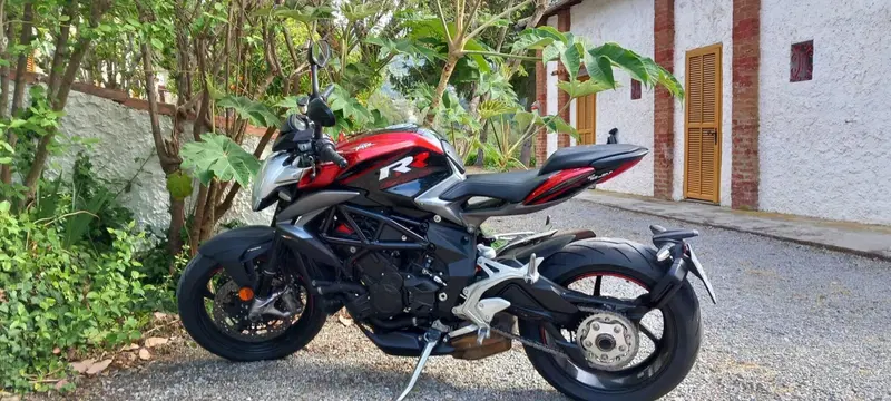 MV Agusta Brutale 800 RR (2017 - 20) (2)