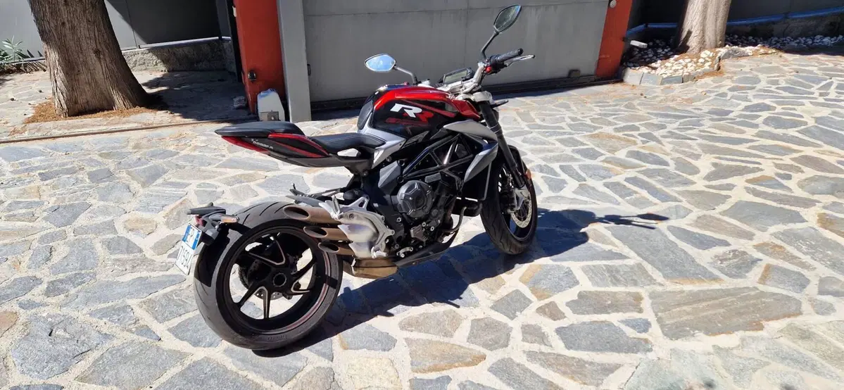 MV Agusta Brutale 800 RR (2017 - 20) (11)