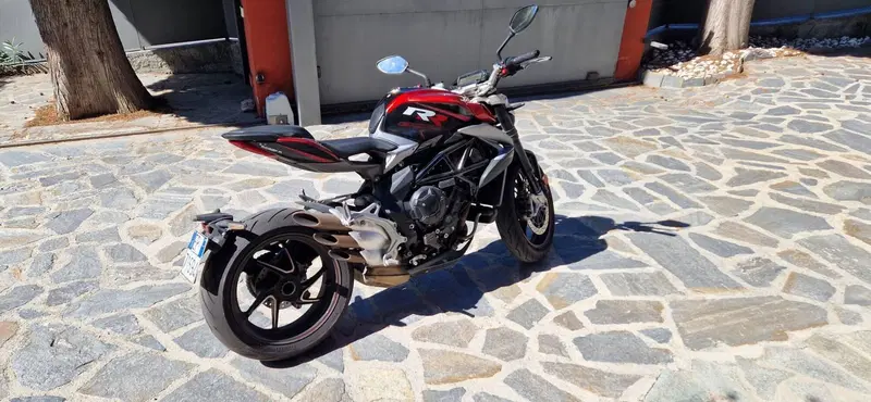 MV Agusta Brutale 800 RR (2017 - 20) (11)
