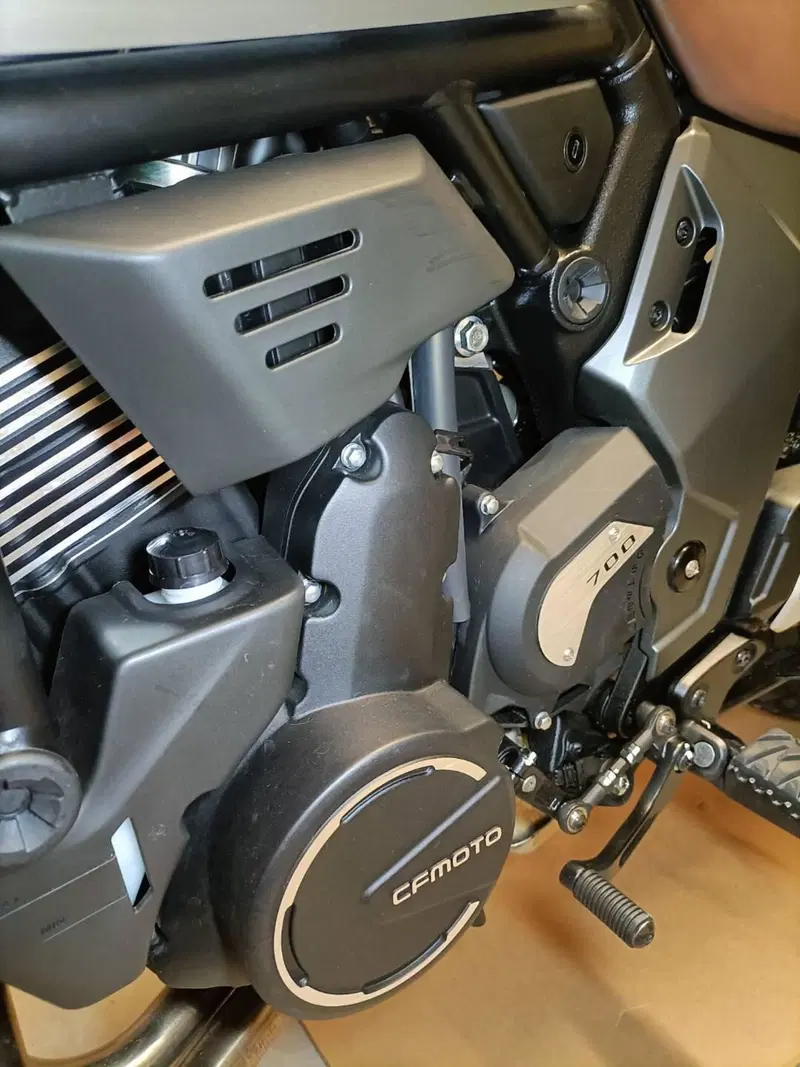 CFMOTO 700CL-X Heritage (2021 - 26) (4)