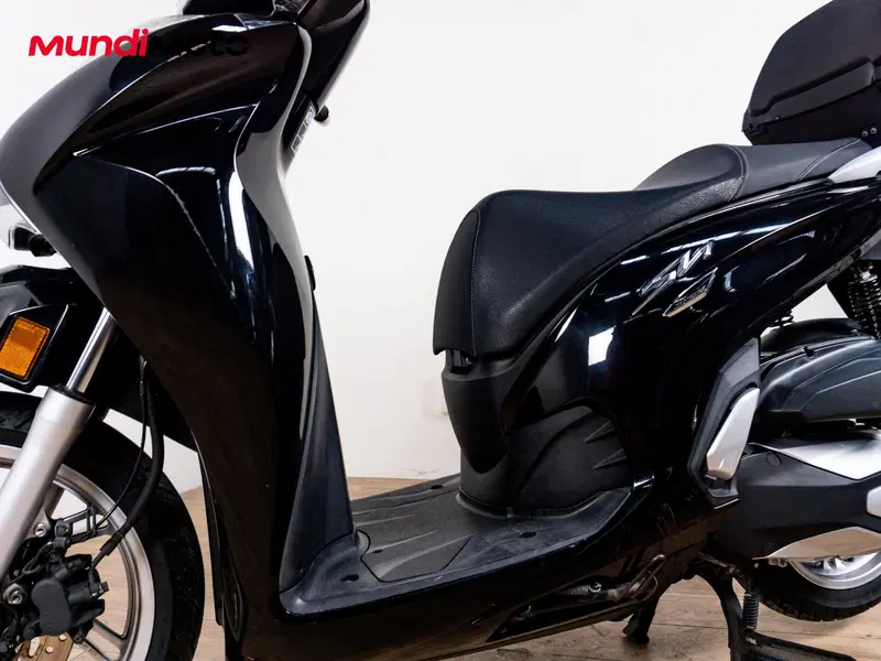 Honda SH 350i Sport (2025 - 26) (9)