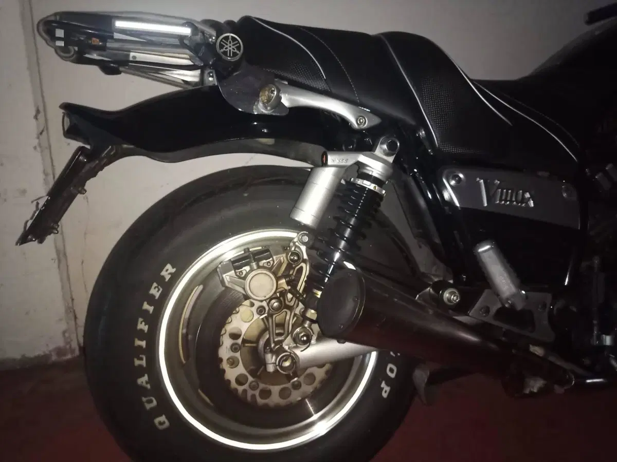 Yamaha V-Max 1200 (9)