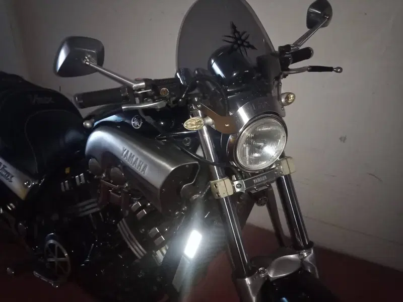 Yamaha V-Max 1200 (11)