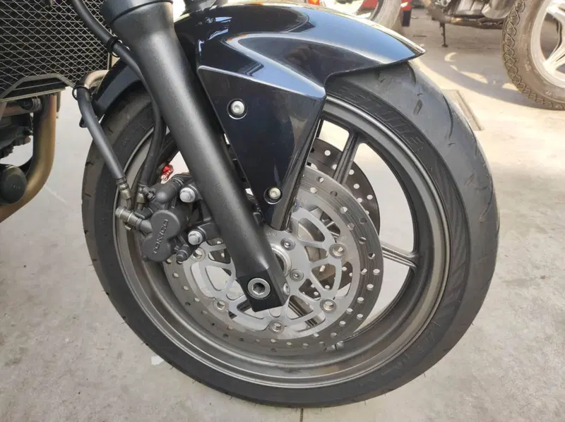 Kawasaki Z 750 (2003 - 06) (8)