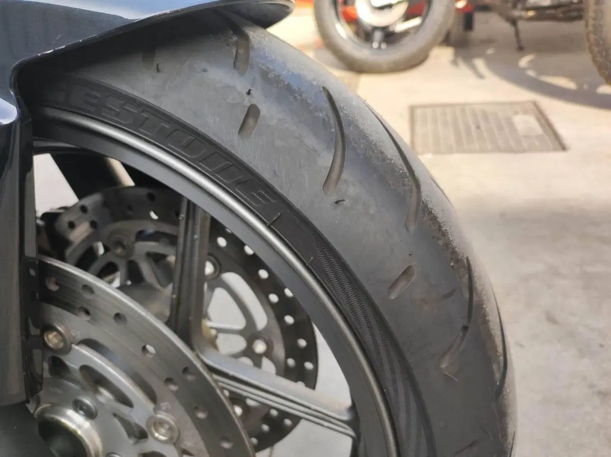 Kawasaki Z 750 (2003 - 06) (9)