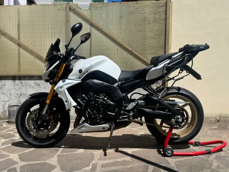 Yamaha FZ8 (2010 - 12) (2)