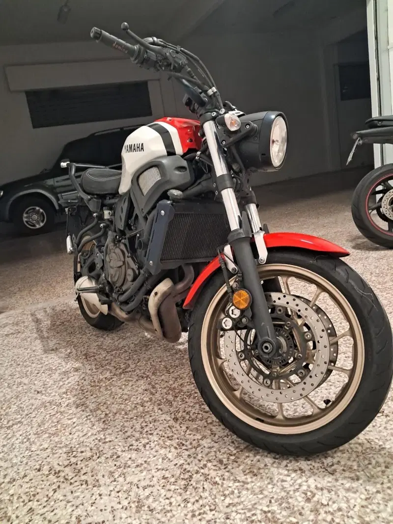 Yamaha XSR 700 (2021)