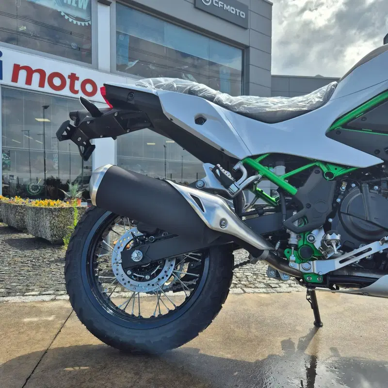 Kawasaki KLE 500 SE (2026) (5)