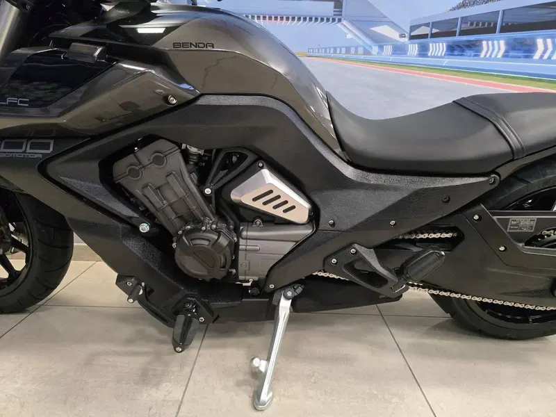 Benda Motorcycles LFC 700 Pro (2026) (9)