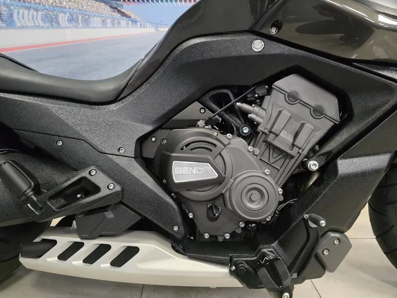 Benda Motorcycles LFC 700 Pro (2026) (18)