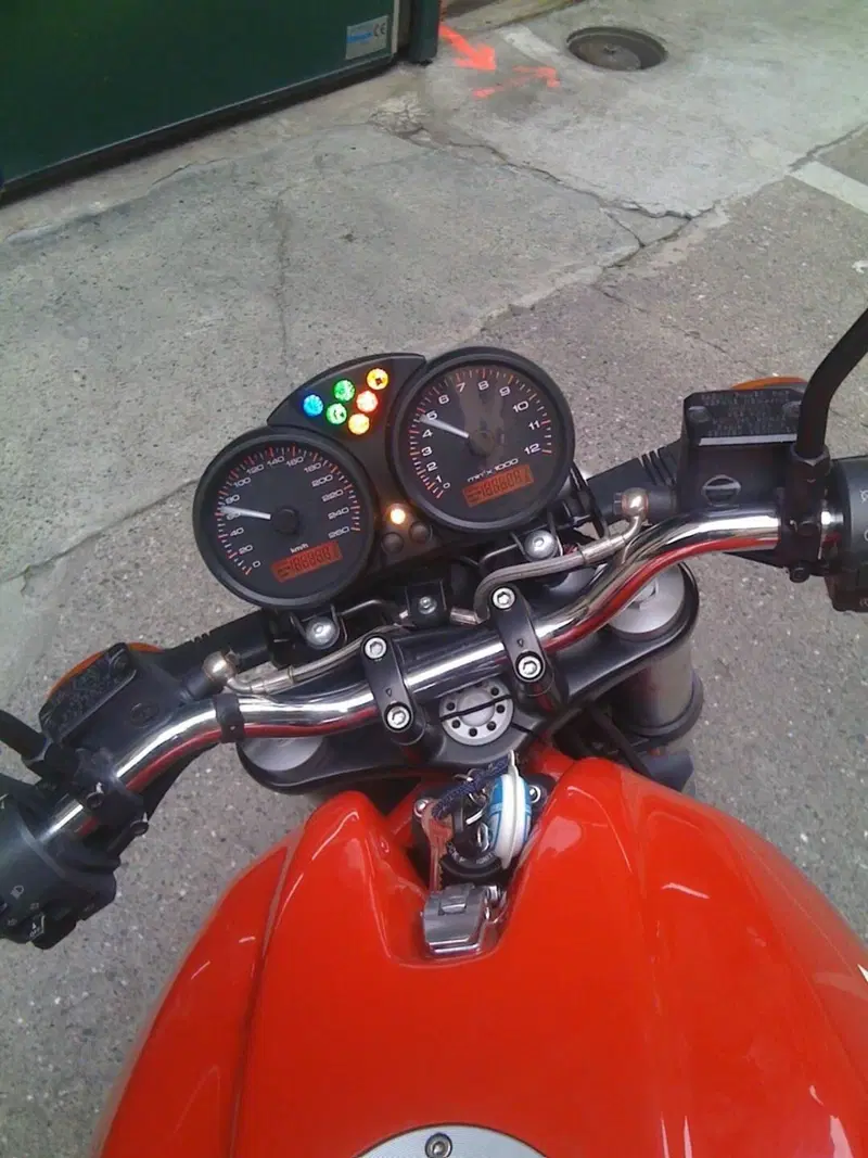 Ducati Monster 695 (2006 - 08) (6)
