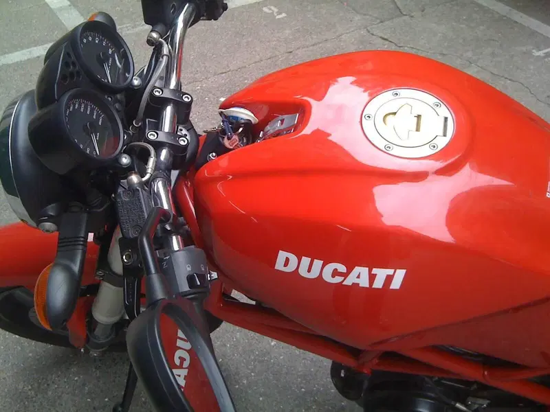 Ducati Monster 695 (2006 - 08) (8)