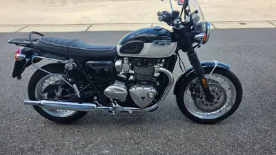 Triumph Bonneville T120 (2021 - 25) usata