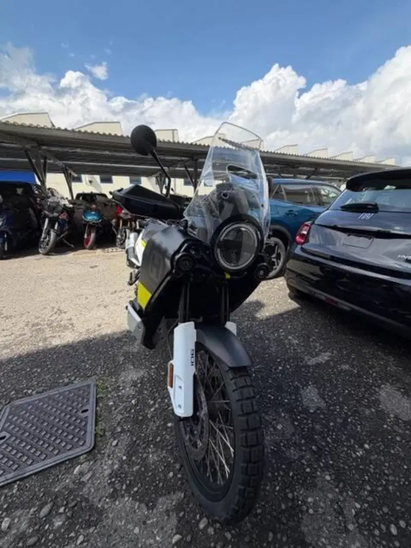 Husqvarna Norden 901 (2022 - 26) (2)