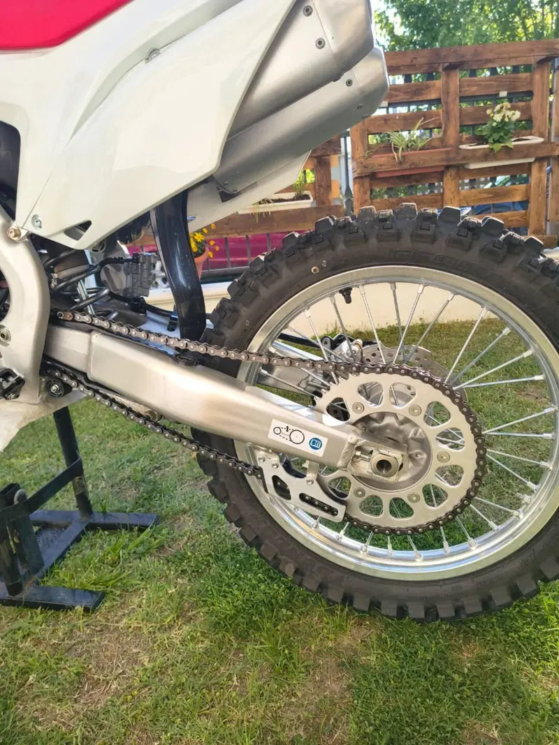 Honda CRF 250R (2017) (7)
