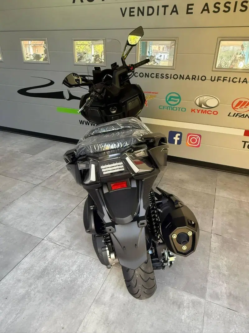 Kymco Xciting VS 400i (2023 - 26) (18)