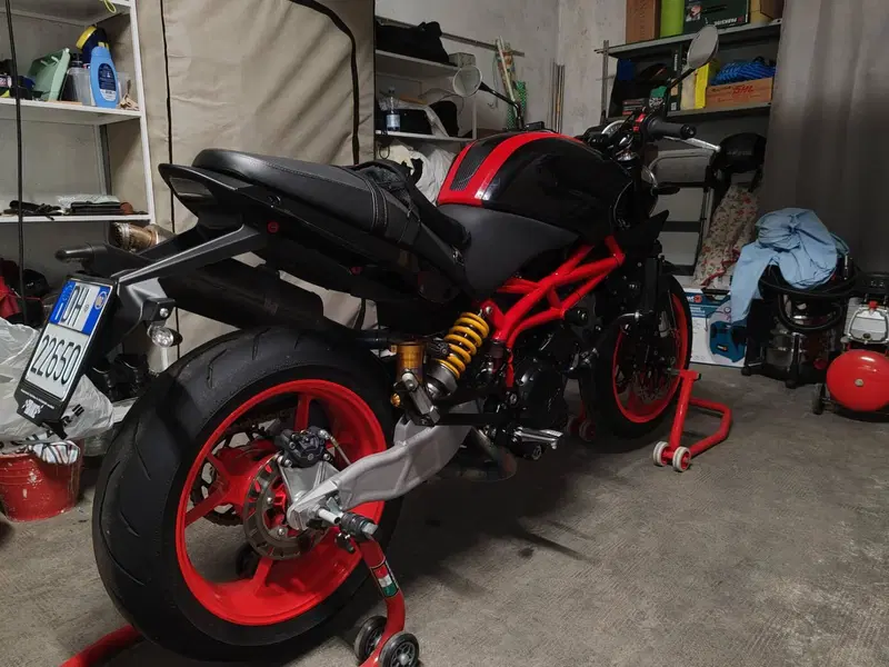 Moto Morini 9 1/2 (2006 - 13) (4)