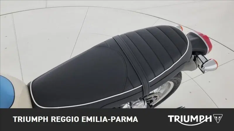 Triumph Bonneville T120 (2026) (13)