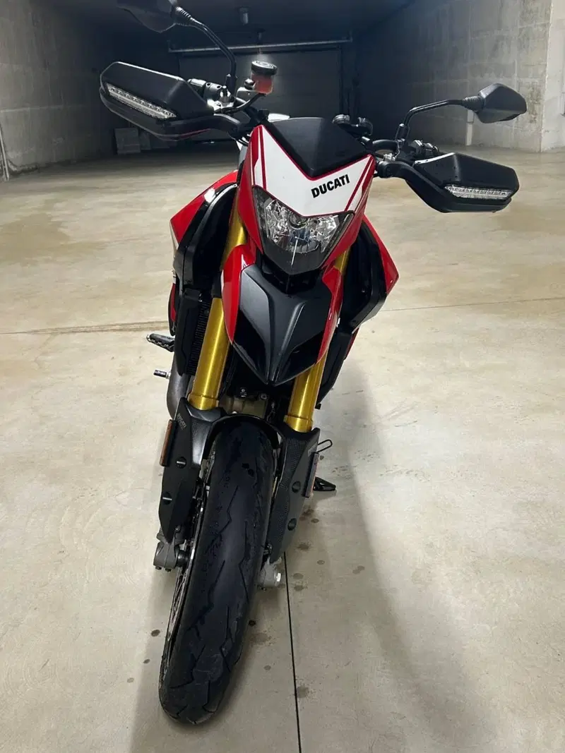 Ducati Hyperstrada 939 (2016 - 18) (2)