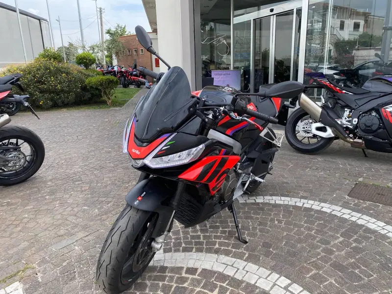 Aprilia Tuono 660 Factory (2022 - 24) (4)