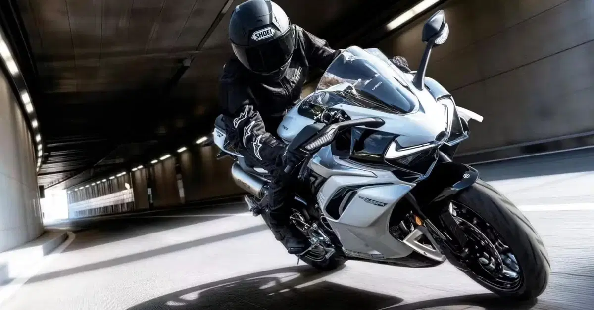 CFMoto 500 SR