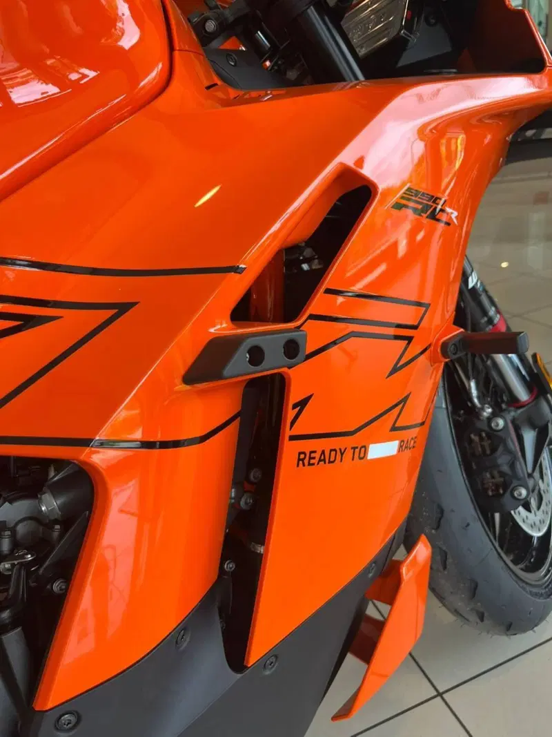 KTM 990 RC R (2026) (3)