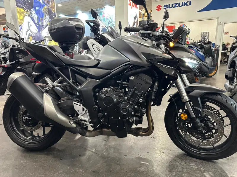 Honda CB 1000 Hornet (2025 - 26) (2)
