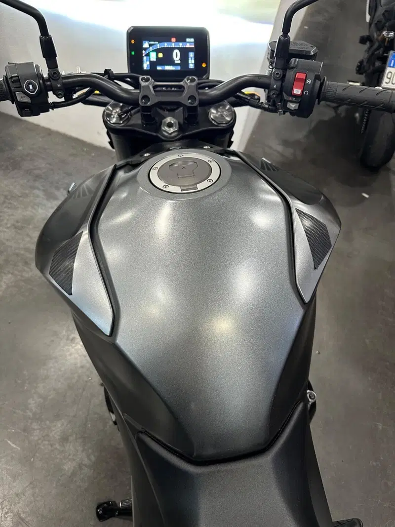 Honda CB 1000 Hornet (2025 - 26) (14)