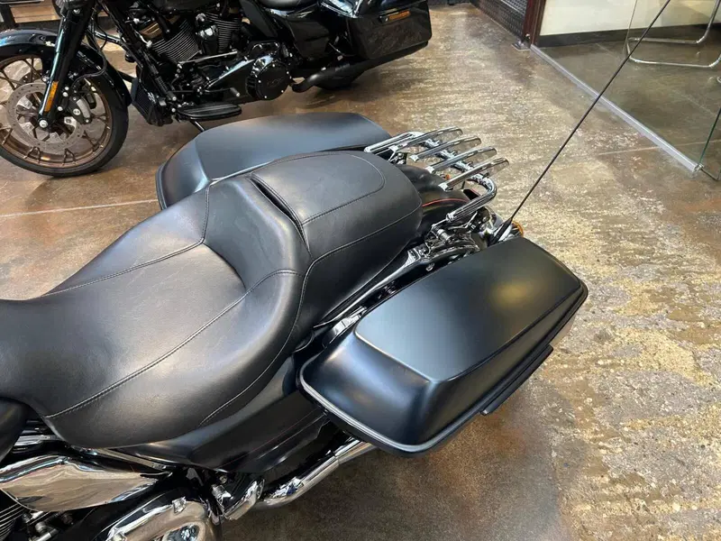 Harley-Davidson 107 Street Glide Special (2017 - 19) - FLHXS (8)
